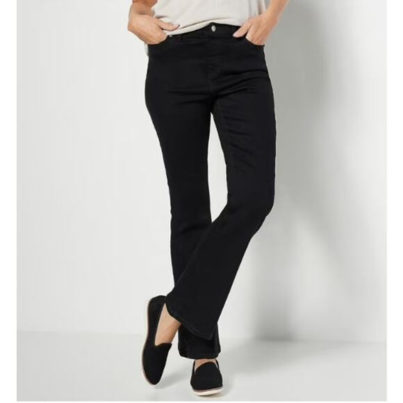 Denim & Co. Jeans Womens 20W Slightly Bootcut Black Denim Easy Stretch Baby Boot - Picture 1 of 9